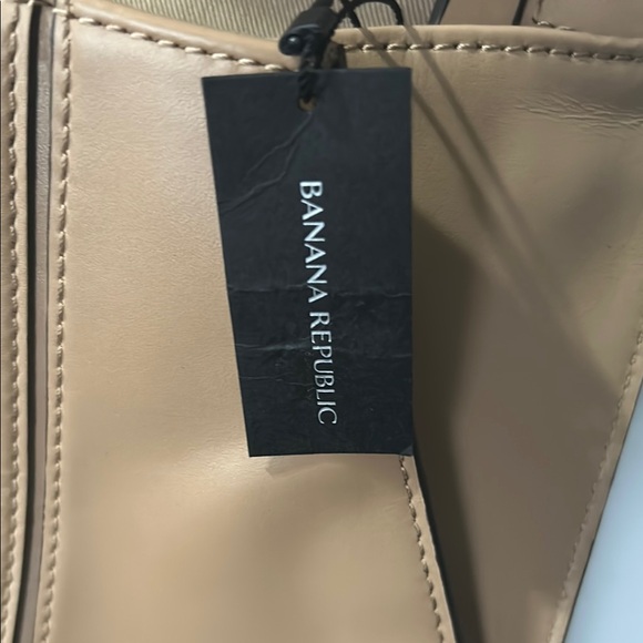 NWT Banana Republic Beige Leather Chain Shoulder Bag - Picture 5 of 6